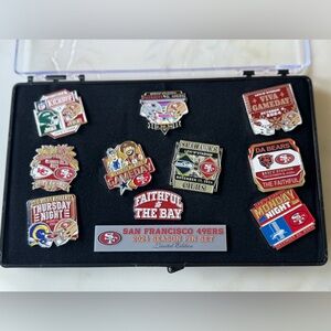 Levi's San Francisco 49ers 2024 Season Pin Set